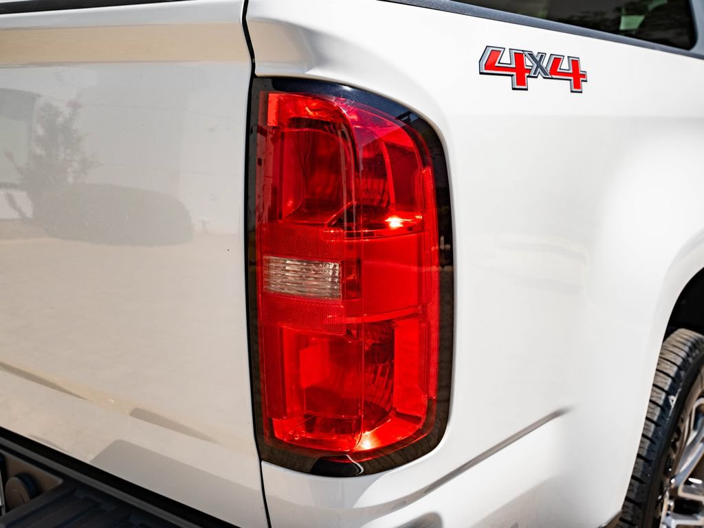 Used 2020 Chevrolet Colorado W/T w/ Custom Special Edition AWD/4WD image 9