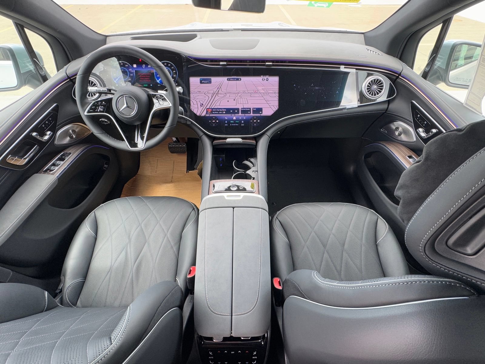 New 2026 Mercedes-Benz EQS 400 4MATIC SUV image 27