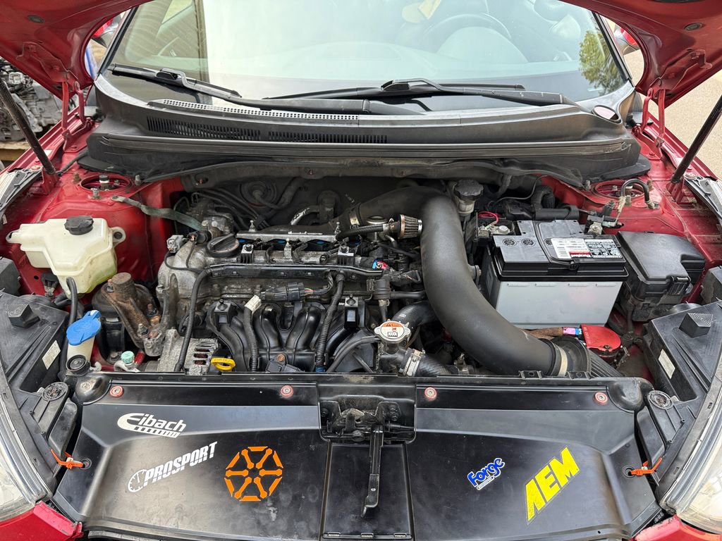 Used 2016 Hyundai Veloster Turbo image 23