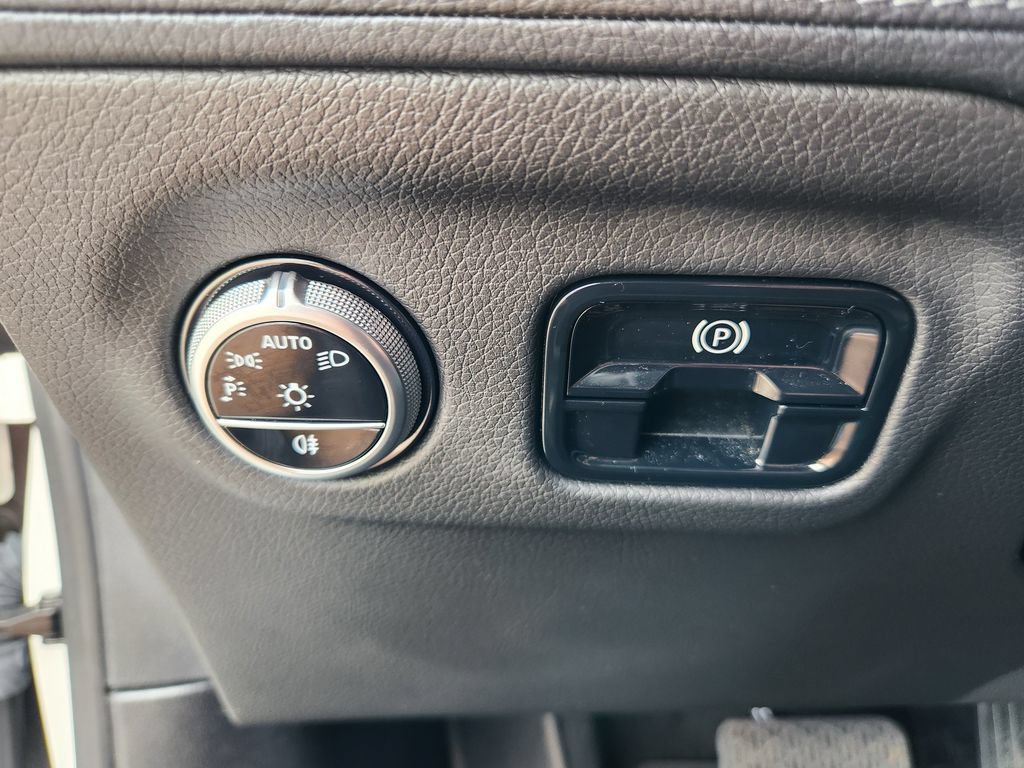 Certified 2023 Mercedes-Benz EQE 350+ 4MATIC Sedan image 18