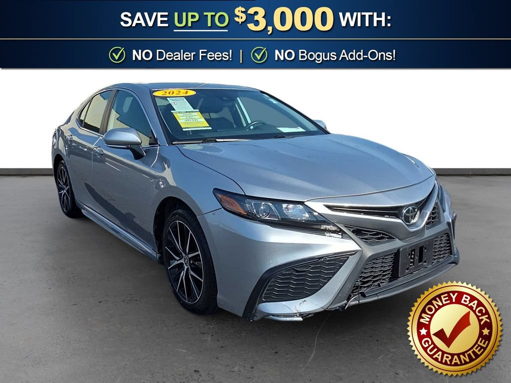 Used 2024 Toyota Camry SE FWD image 10