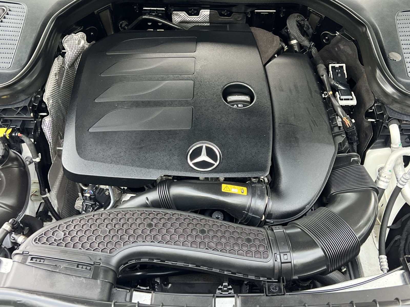 Used 2022 Mercedes-Benz GLC 300 4MATIC w/ Premium Package Lite image 34