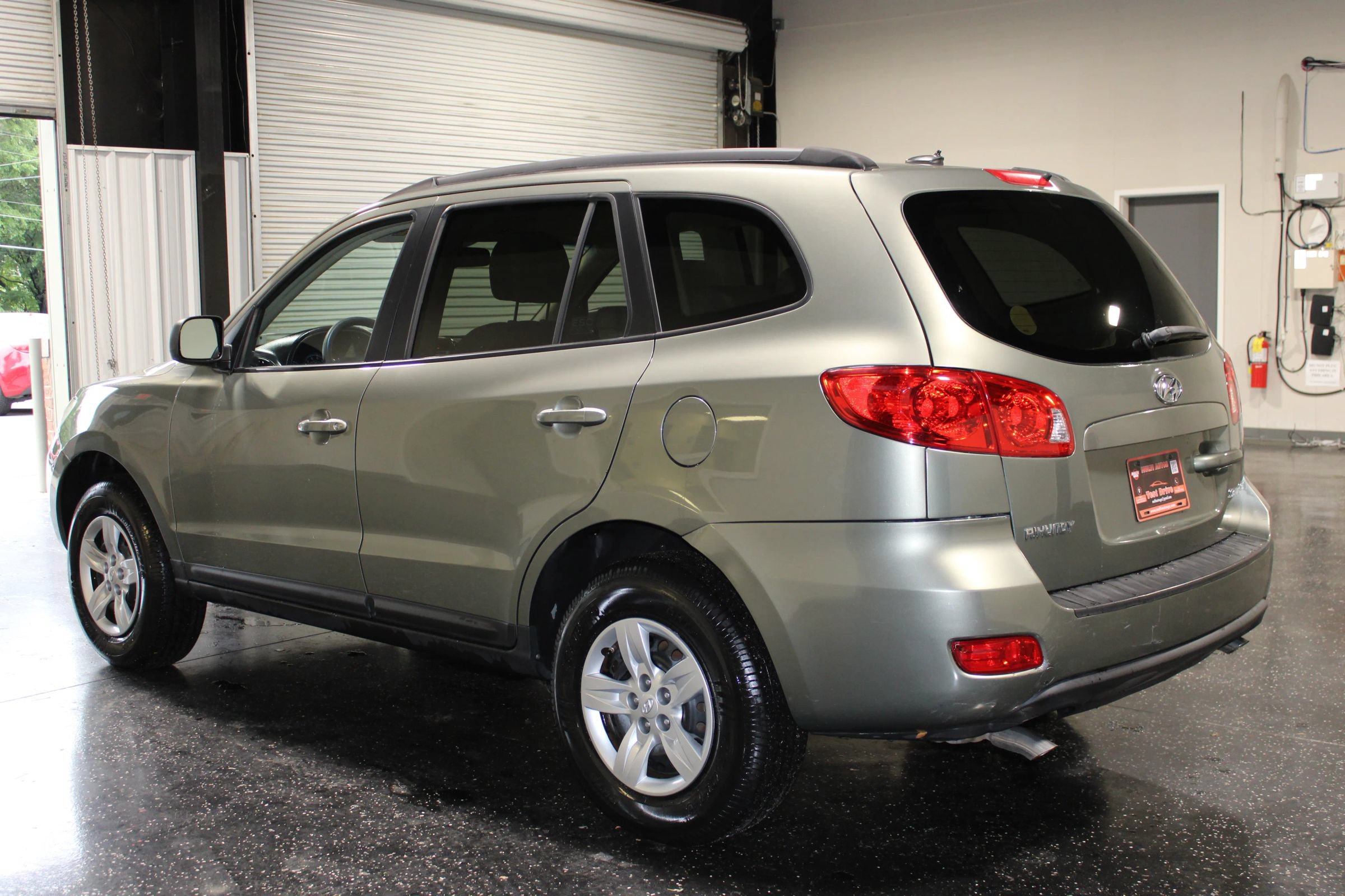 Used 2009 Hyundai Santa Fe GLS FWD image 5