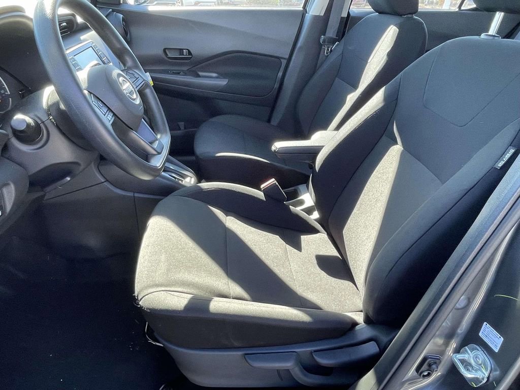 Used 2025 Nissan Kicks Play S image 12