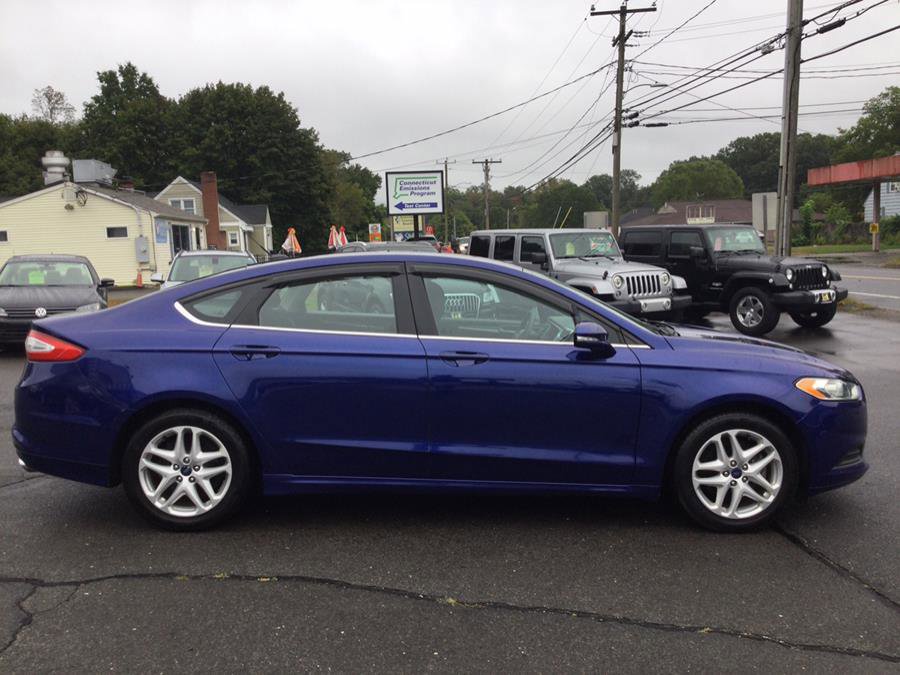 Used 2014 Ford Fusion SE image 4