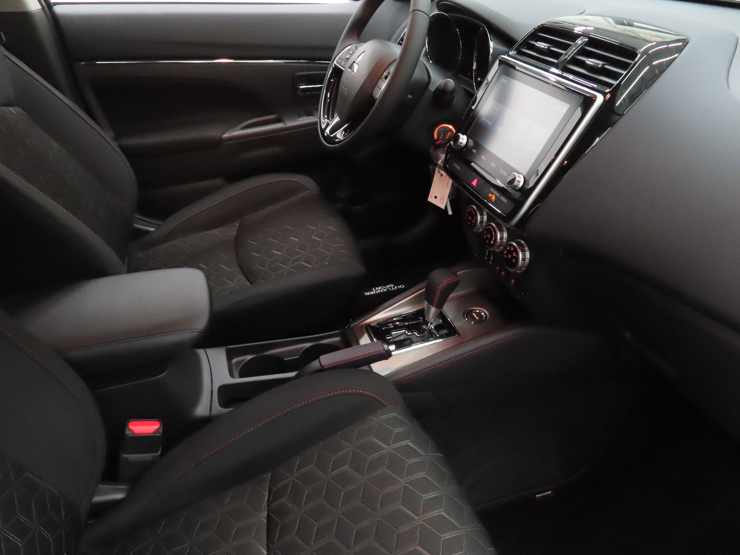 New 2026 Mitsubishi Outlander Sport LE AWD/4WD image 23