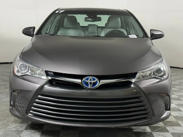Used 2017 Toyota Camry XLE w/ Moonroof Package FWD image 11