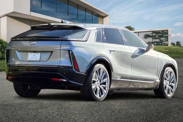 Certified 2024 Cadillac Lyriq Luxury image 4