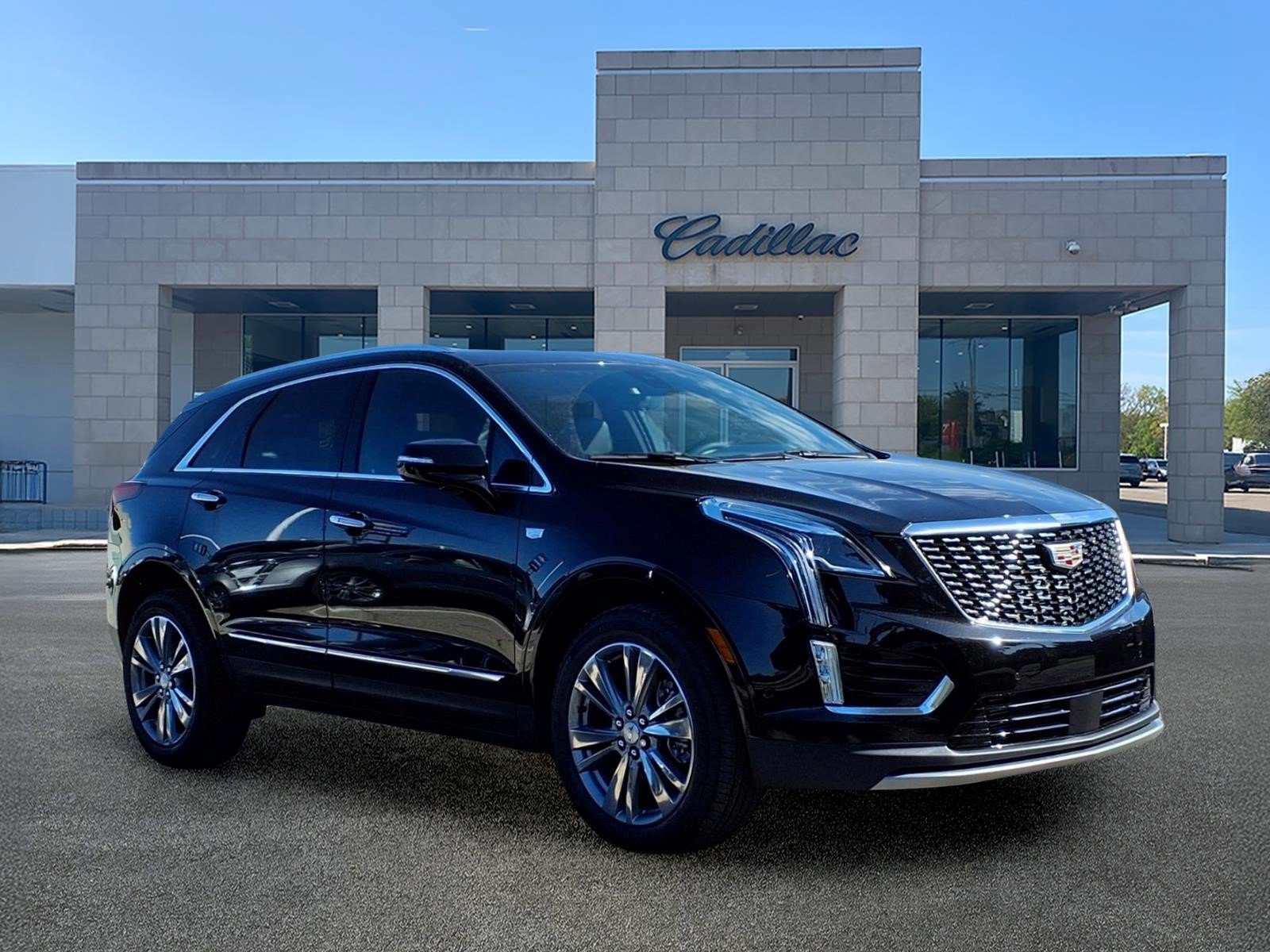 New 2026 Cadillac XT5 Premium Luxury w/ Driver Assist Package AWD/4WD image 3