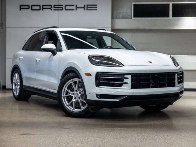 Used 2025 Porsche Cayenne S image 10