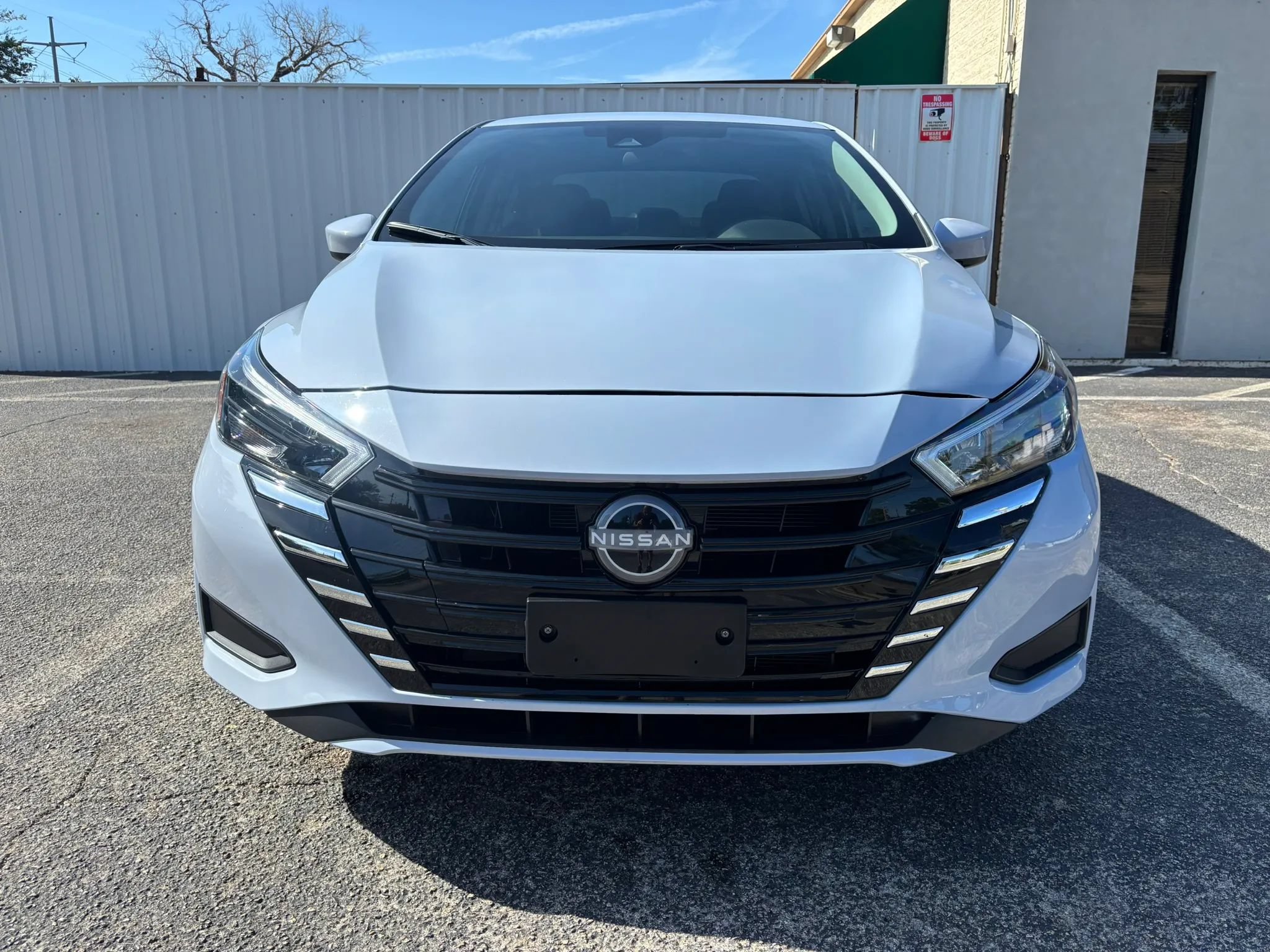 Used 2025 Nissan Versa SV w/ Trunk Package FWD image 9