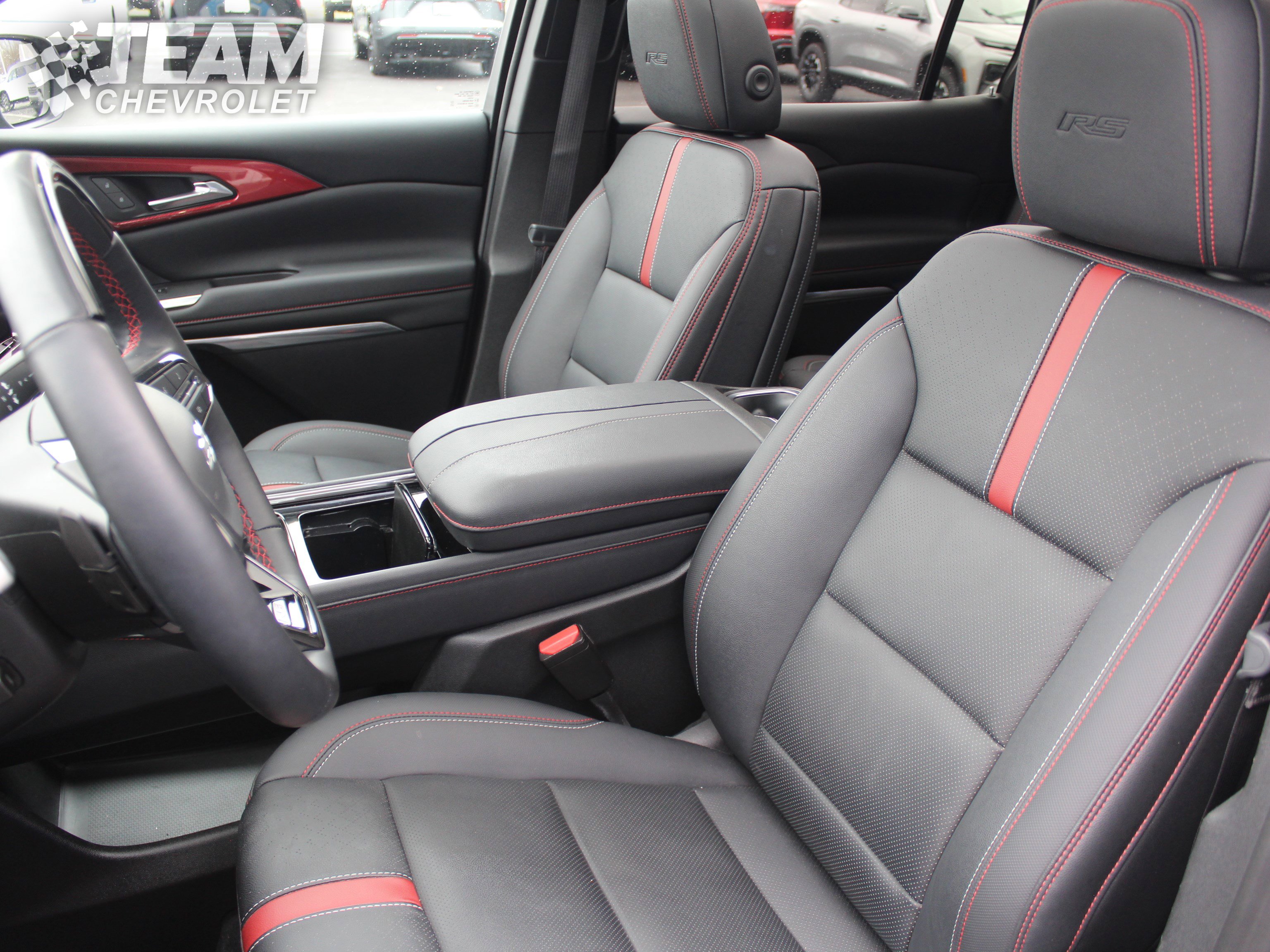 Certified 2024 Chevrolet Traverse RS image 11