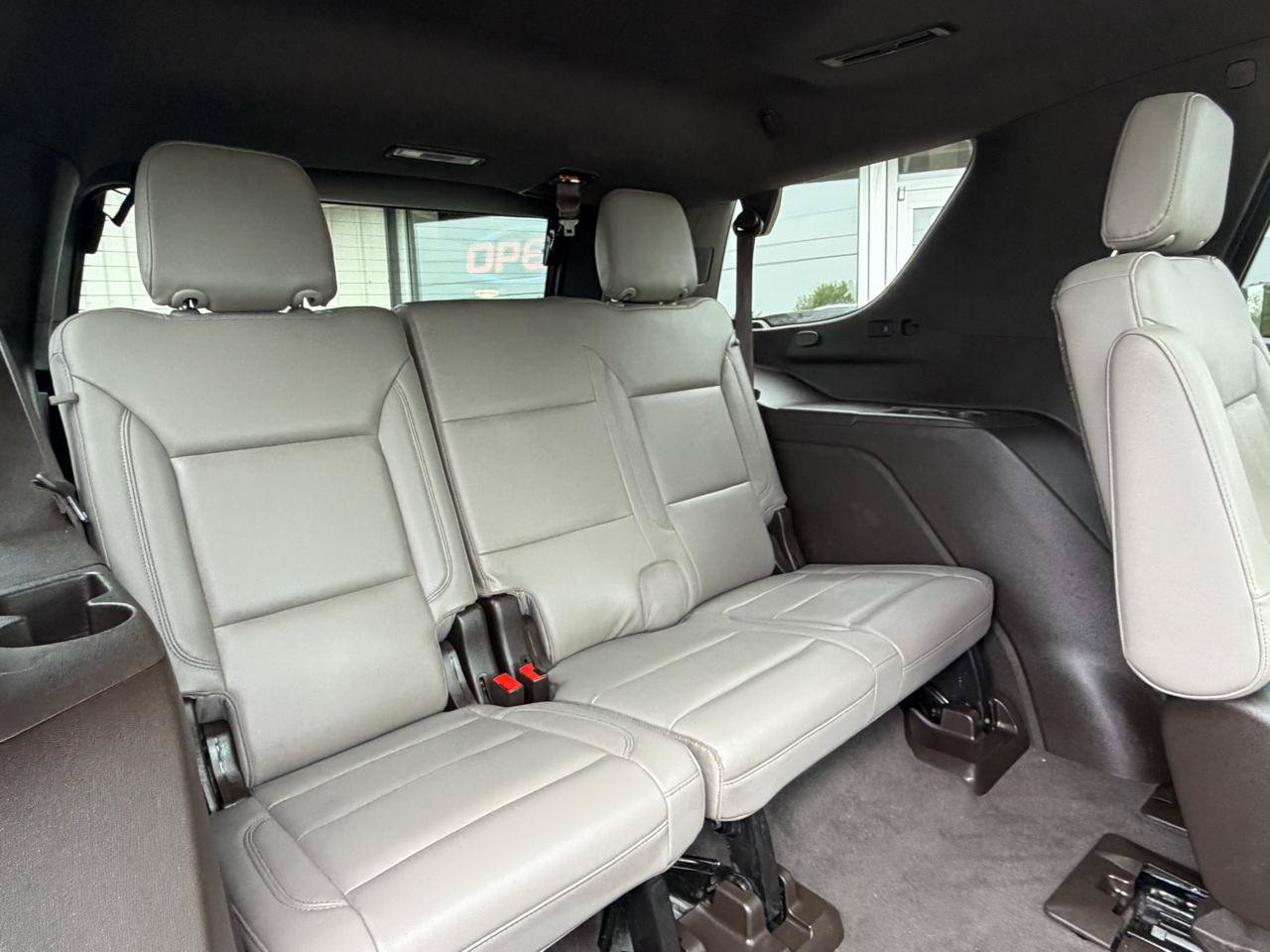 Used 2021 Chevrolet Tahoe LT w/ LT Signature Package AWD/4WD image 35