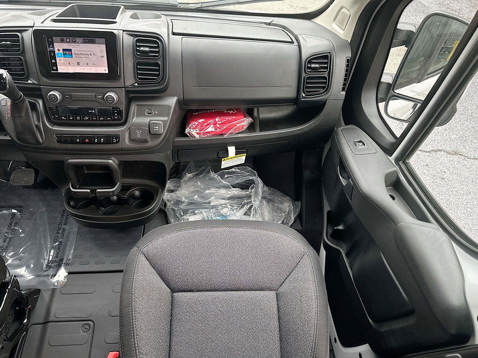 Used 2024 RAM ProMaster 2500 w/ Safety Group image 30