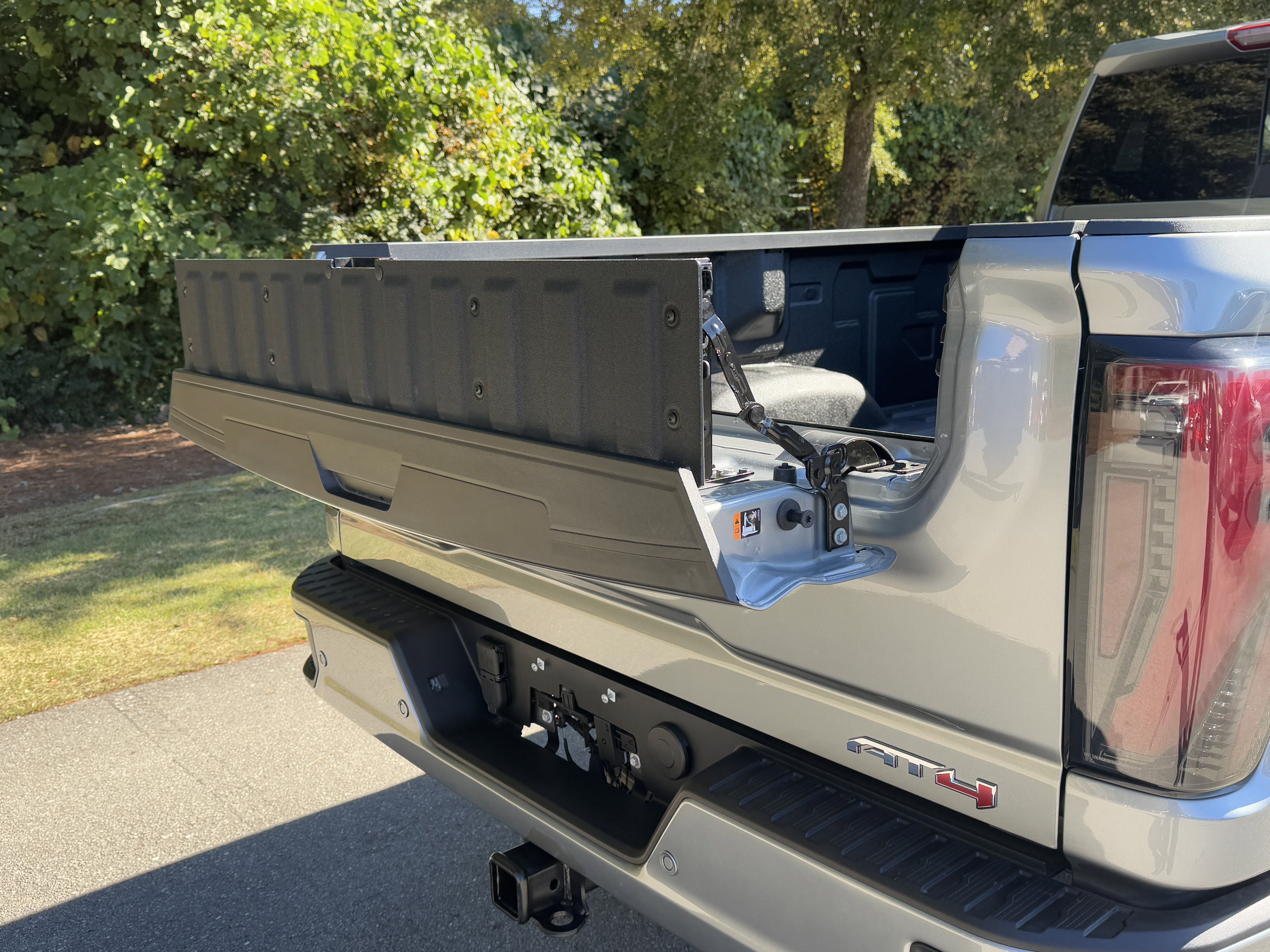 New 2026 GMC Sierra 2500 AT4 w/ AT4 Premium Plus Package image 7