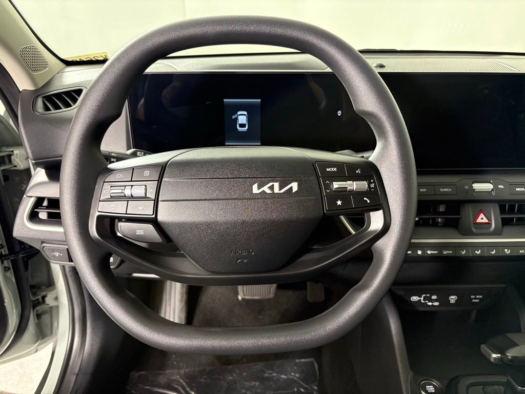 New 2026 Kia K4 LXS image 22
