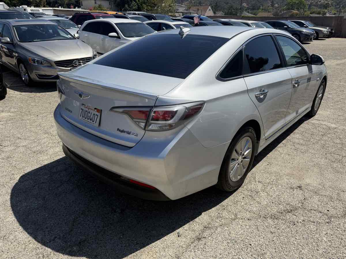Used 2017 Hyundai Sonata SE FWD image 5