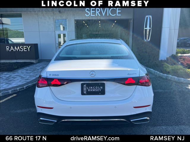 Used 2024 Mercedes-Benz E 350 4MATIC Sedan image 4