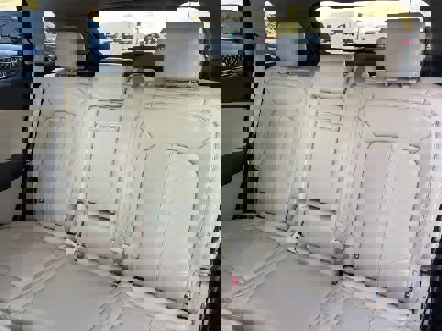 Used 2016 Lincoln MKX Reserve w/ Technology Package image 15