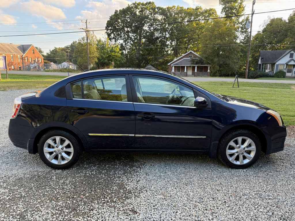 Used 2010 Nissan Sentra 2.0 SL FWD image 6