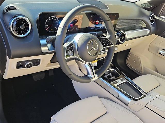 New 2026 Mercedes-Benz GLB 250 image 3