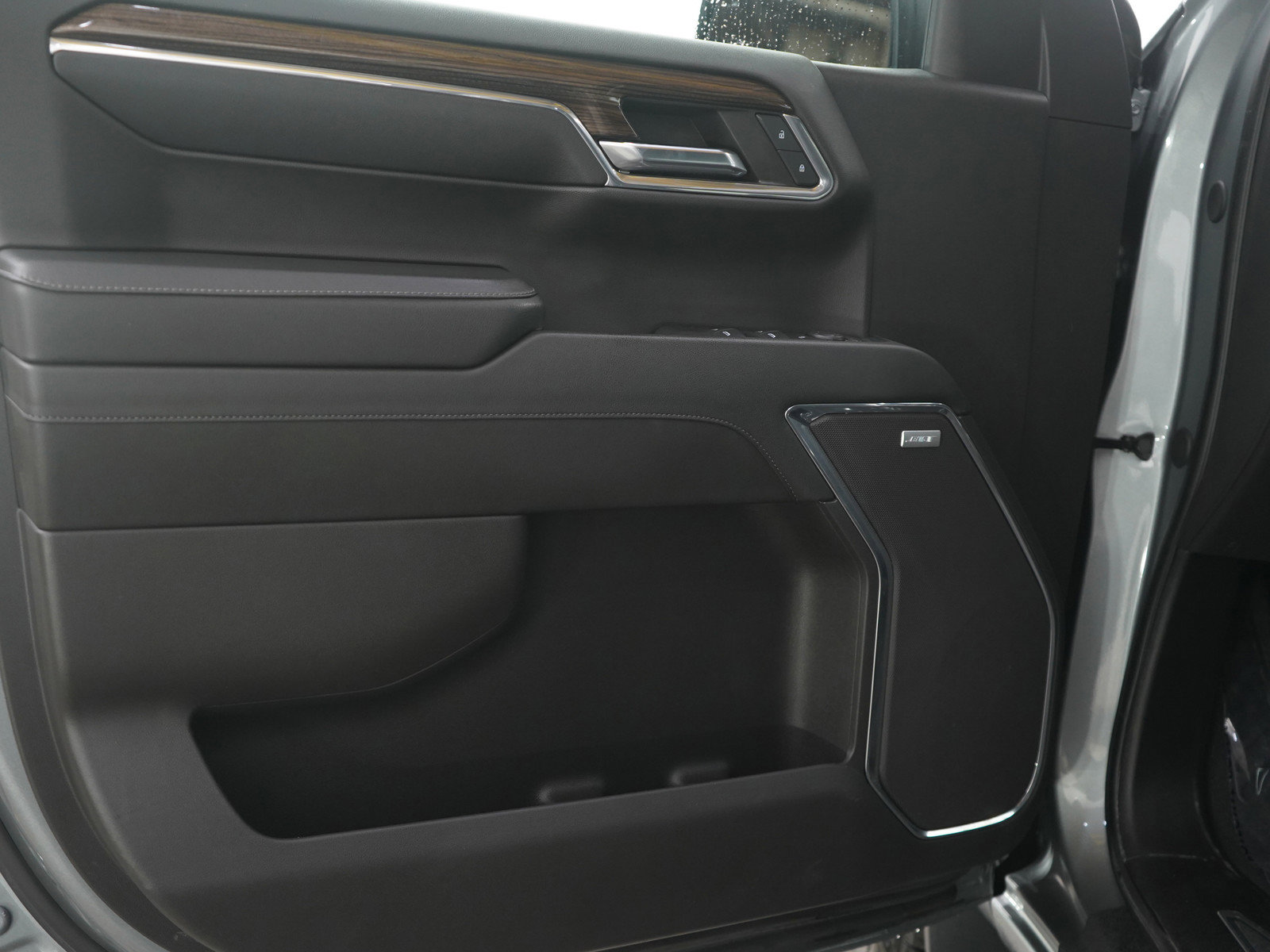 Used 2024 Chevrolet Silverado 1500 LT Trail Boss w/ LT Trail Boss Premium Package image 17