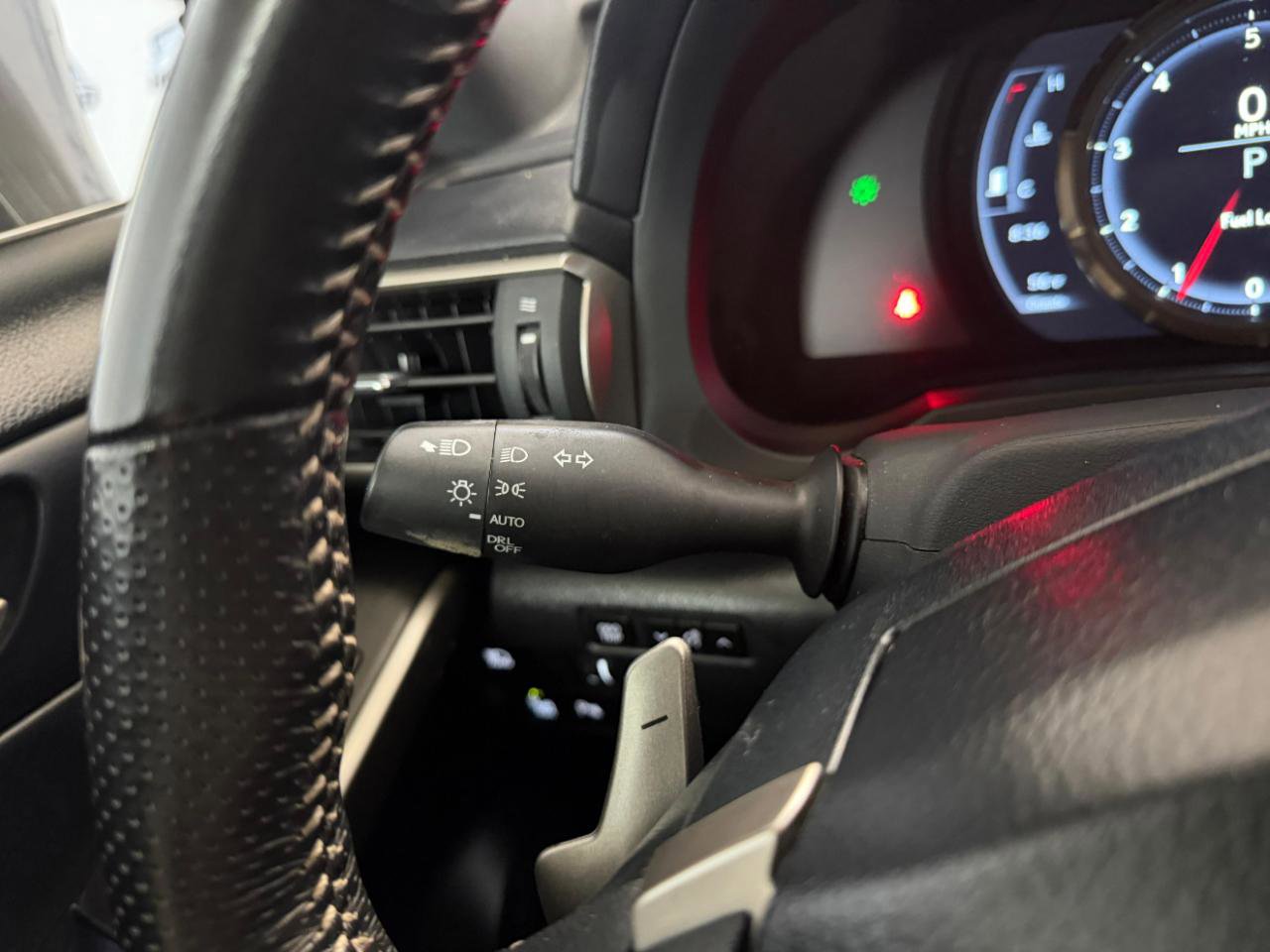 Used 2019 Lexus IS 300 F Sport w/ F Sport Package image 33