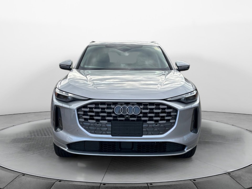 New 2025 Audi Q5 Premium Plus image 2