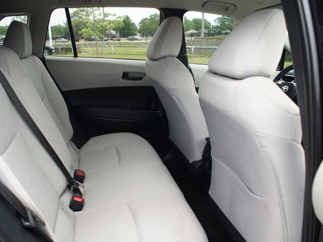 Used 2023 Toyota Corolla Cross LE FWD image 19