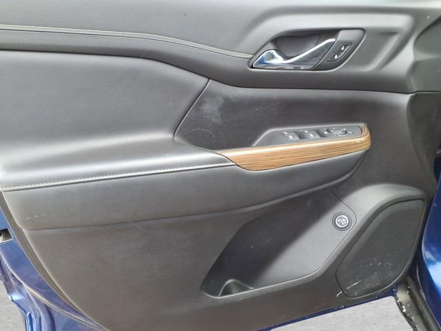 Used 2023 GMC Acadia SLE w/ Driver Convenience Package image 14