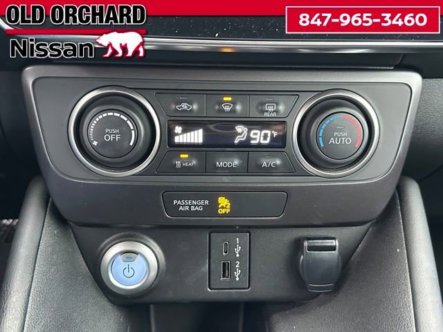 Used 2024 Nissan Leaf S image 17