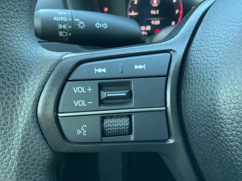 Used 2025 Honda Accord SE image 30
