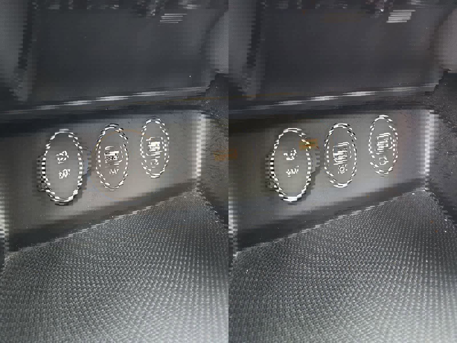 Used 2023 Genesis G70 3.3T RWD image 28