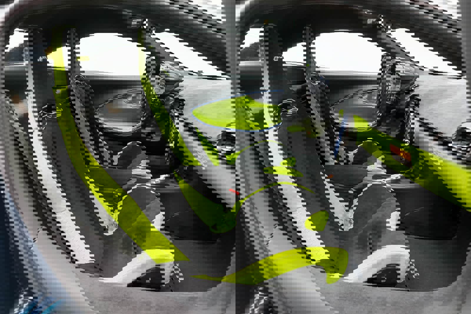 New 2026 McLaren Artura image 14