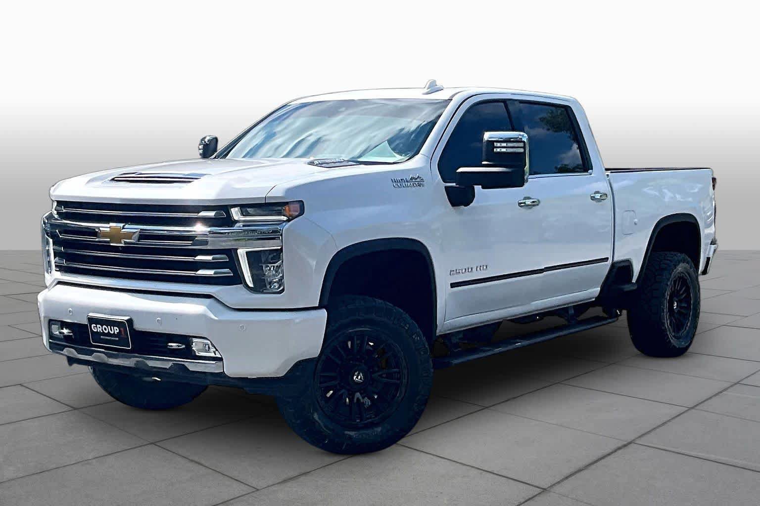 Used 2022 Chevrolet Silverado 2500 High Country w/ Safety Package II AWD/4WD video 1