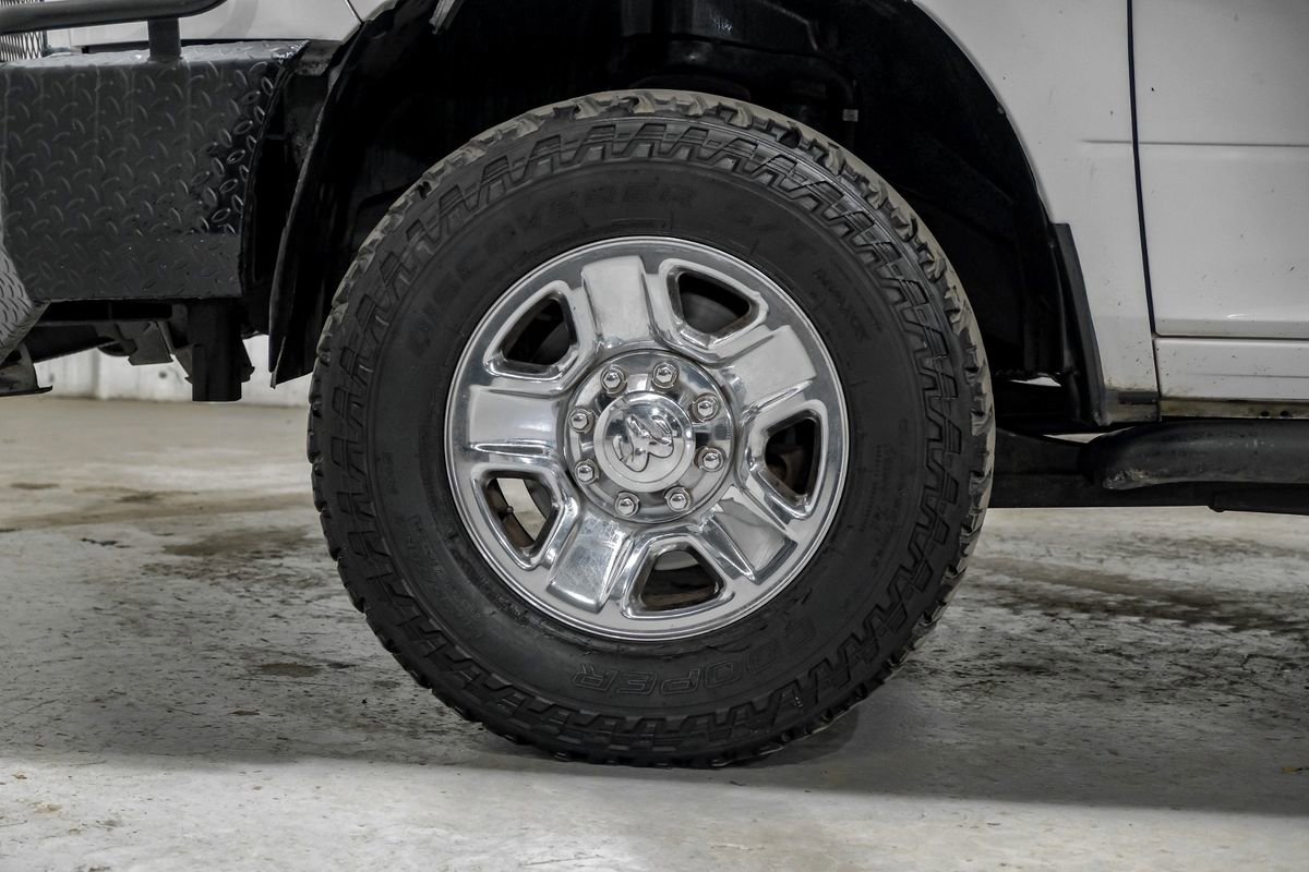 Used 2014 RAM 2500 Tradesman w/ Chrome Appearance Group image 60