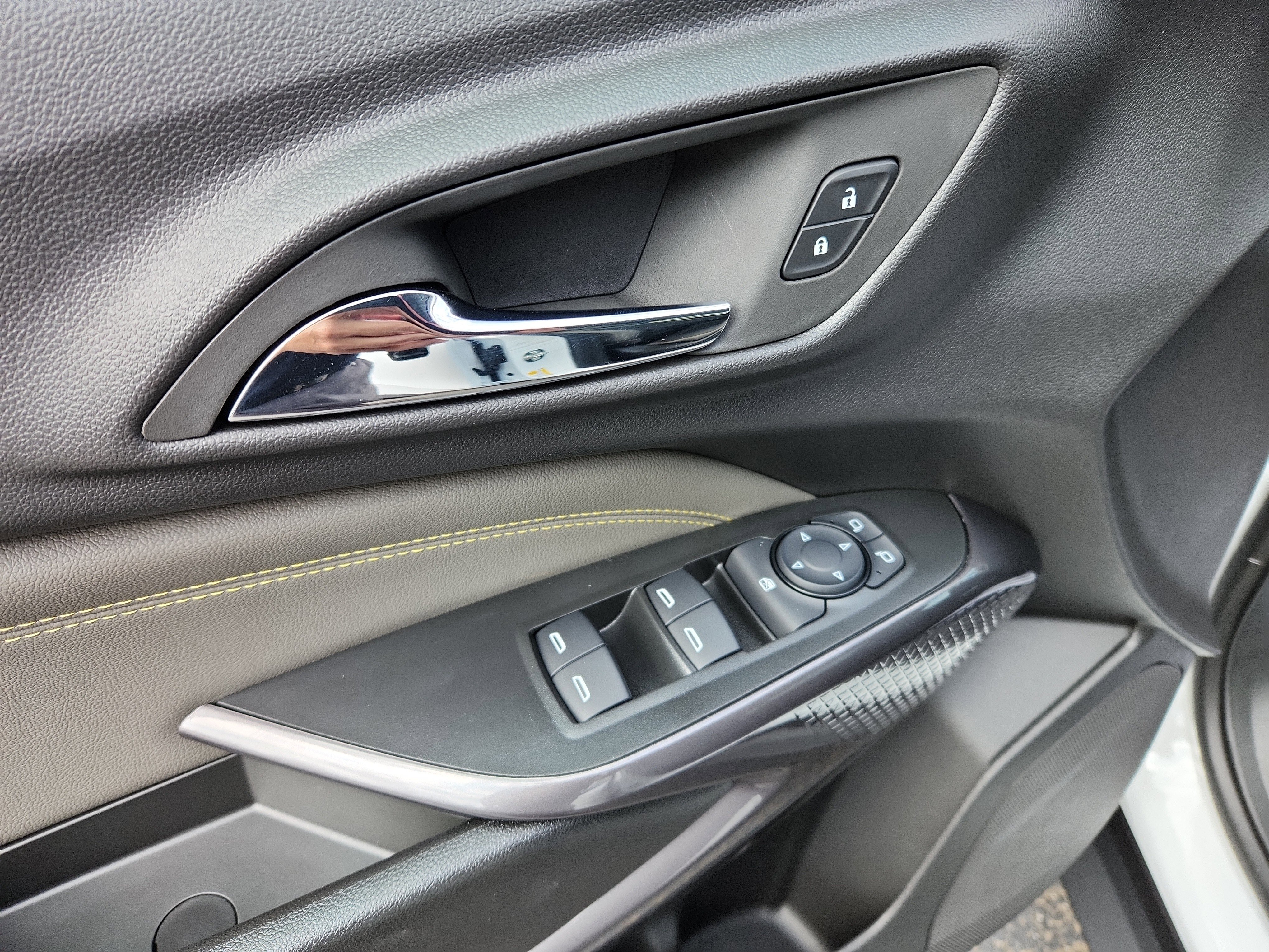 New 2026 Chevrolet Trax ACTIV w/ Driver Confidence Package FWD image 8