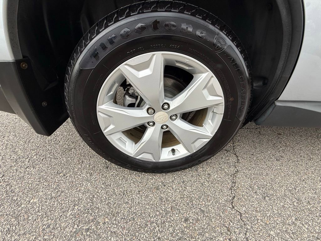 Used 2015 Subaru Forester 2.5i Limited image 32