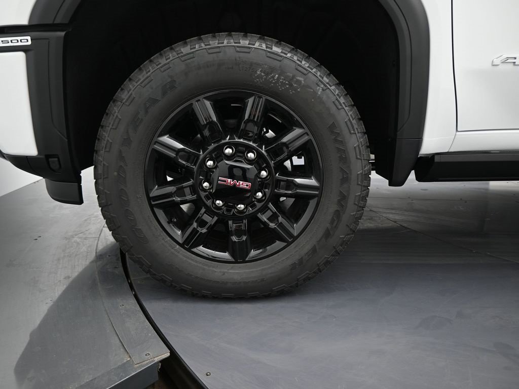 New 2026 GMC Sierra 3500 AT4 w/ AT4 Premium Plus Package image 8