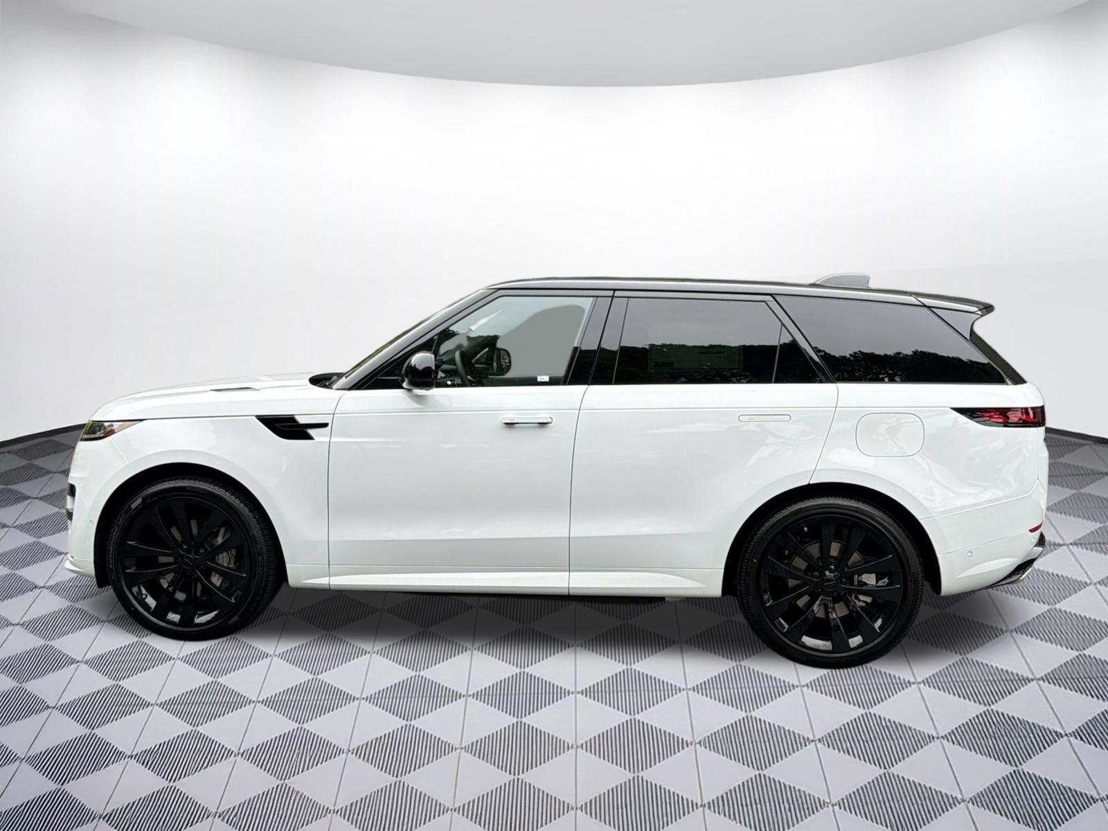New 2026 Land Rover Range Rover Sport Dynamic SE AWD/4WD image 2