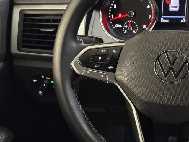 Certified 2021 Volkswagen Atlas Cross Sport SE w/ Panoramic Sunroof Package AWD/4WD image 30