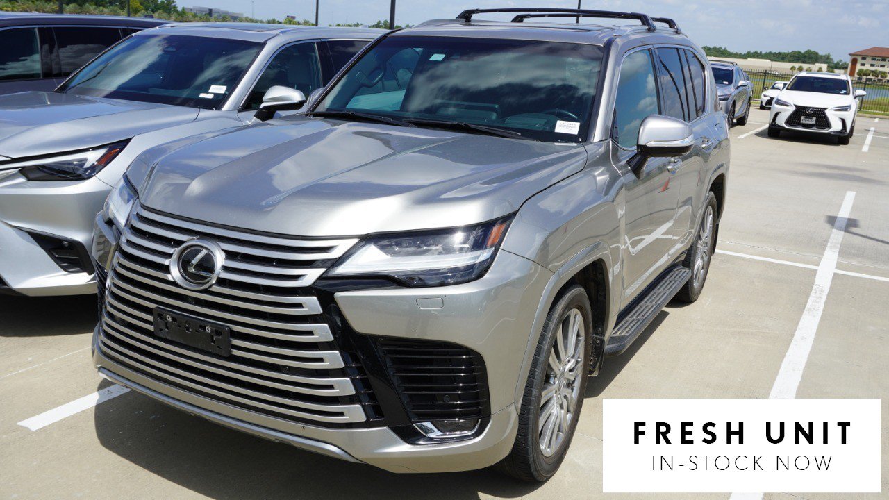 Used 2022 Lexus LX 600 4WD w/ Accessory Package (Z1)