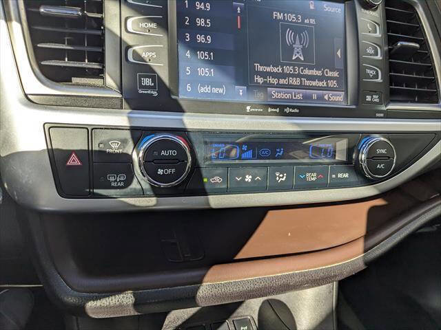 Used 2019 Toyota Highlander AWD V6 image 25