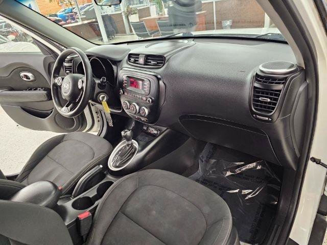 Used 2014 Kia Soul FWD image 8