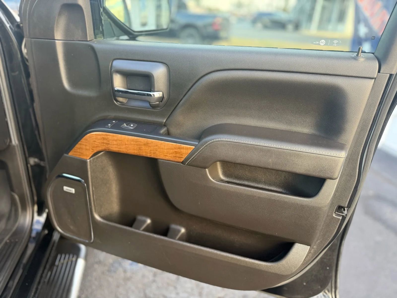 Used 2017 Chevrolet Silverado 1500 LTZ w/ LTZ Plus Package image 48