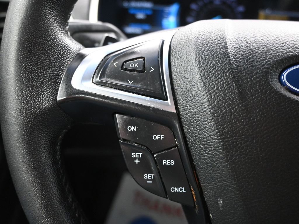 Used 2018 Ford Edge SEL w/ Equipment Group 201A image 27