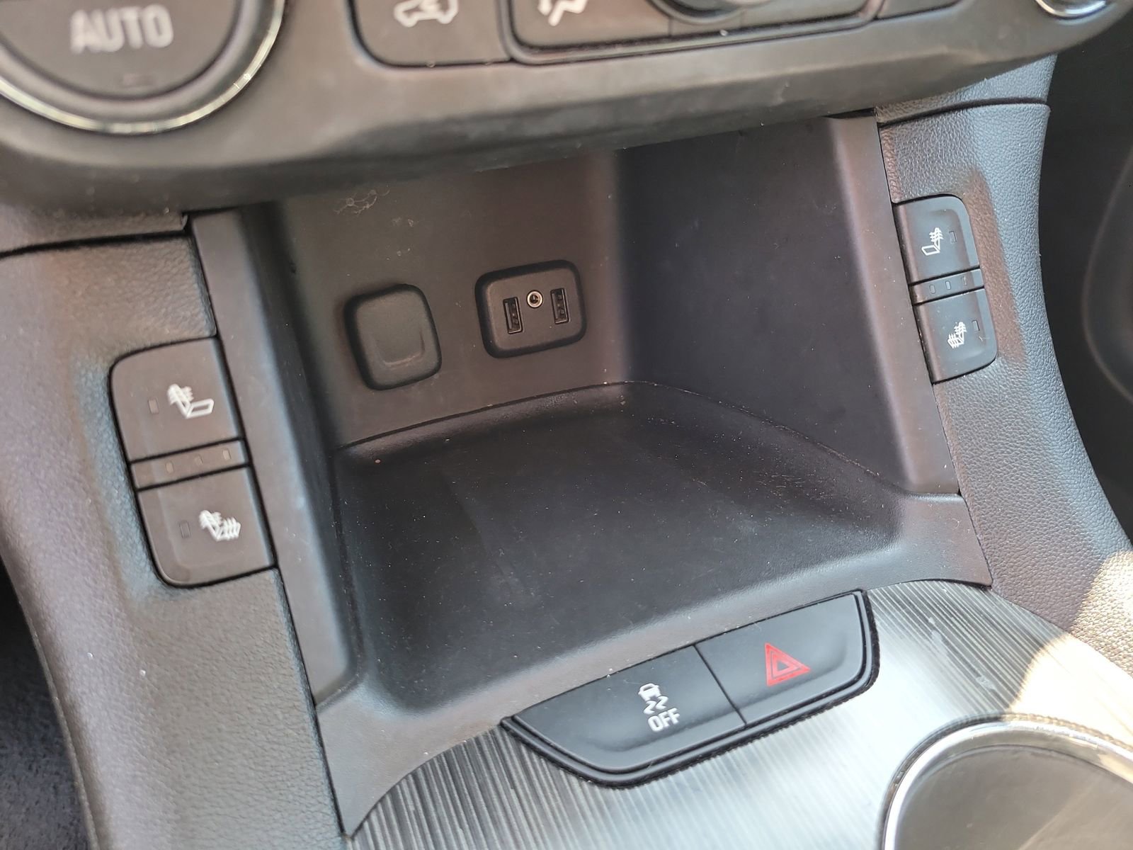 Used 2018 GMC Acadia SLT image 27