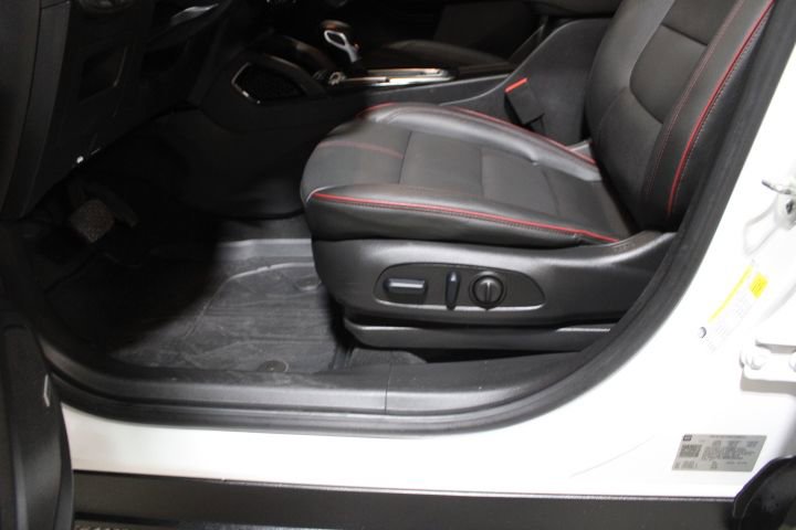 Used 2024 Chevrolet TrailBlazer RS w/ Convenience Package image 18