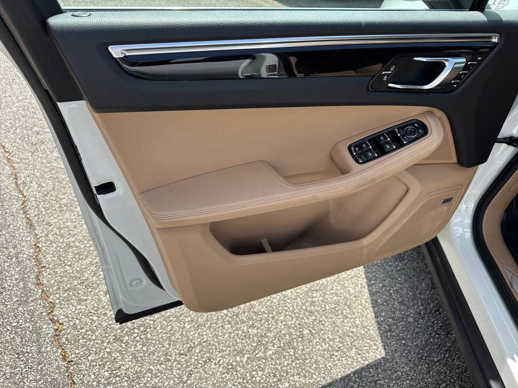 Used 2020 Porsche Macan S image 10