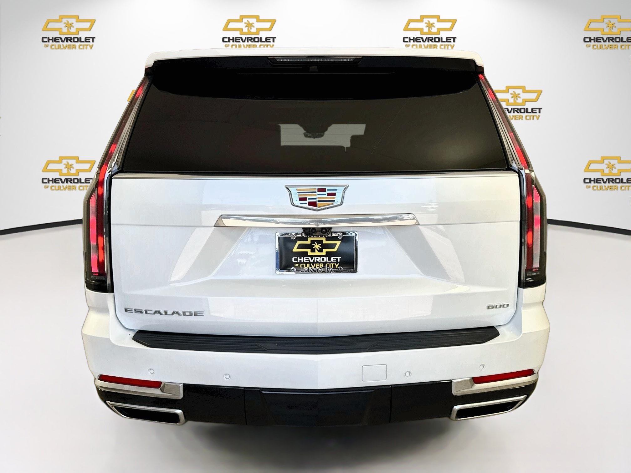 Used 2025 Cadillac Escalade ESV Premium Luxury w/ Touring Package AWD/4WD image 7